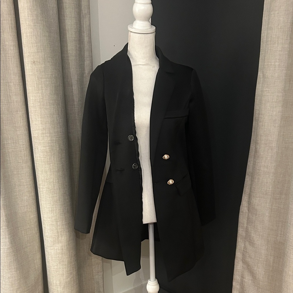 Chic Black Women's Blazer